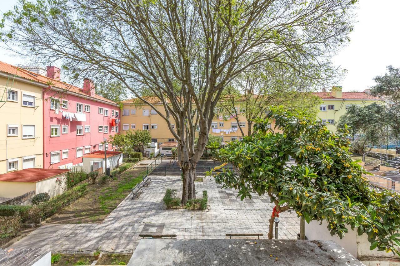 Sunny, Bright And Quiet Apartment, By Timecooler Lissabon Exterior foto
